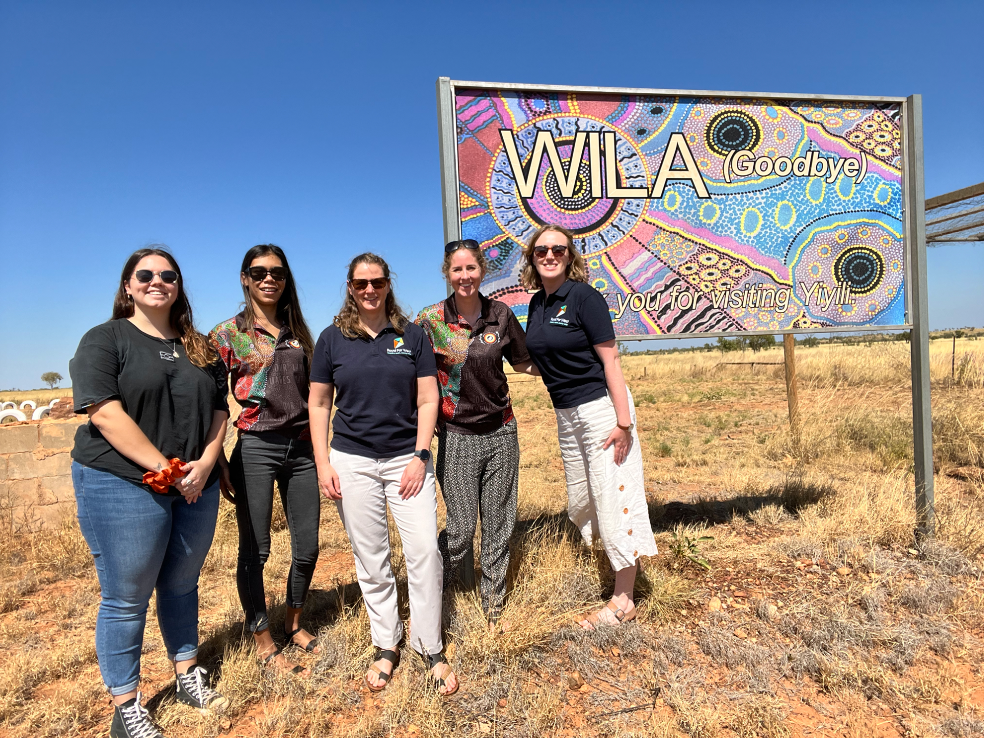 Marurra U team visit Yiyili Community School